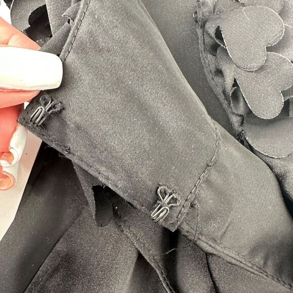 Willie Smith Black Satin Ruffle Sleeveless Top Size L Flirty Collar Racerback - Picture 5 of 8